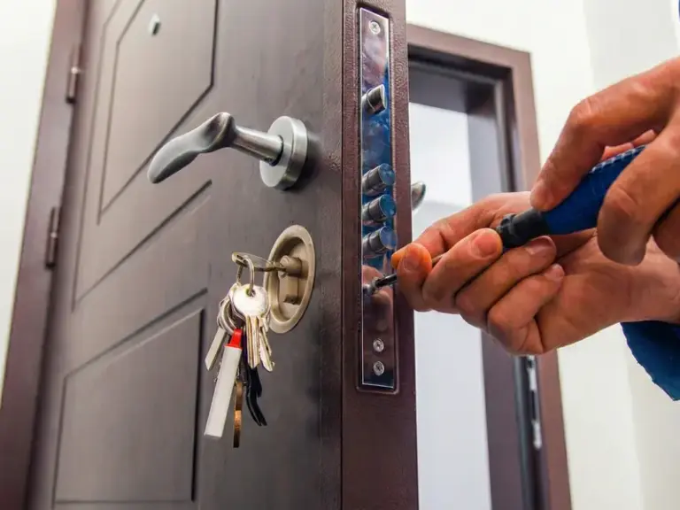 Porta blindada em Cariacica – instalação e manutenção
